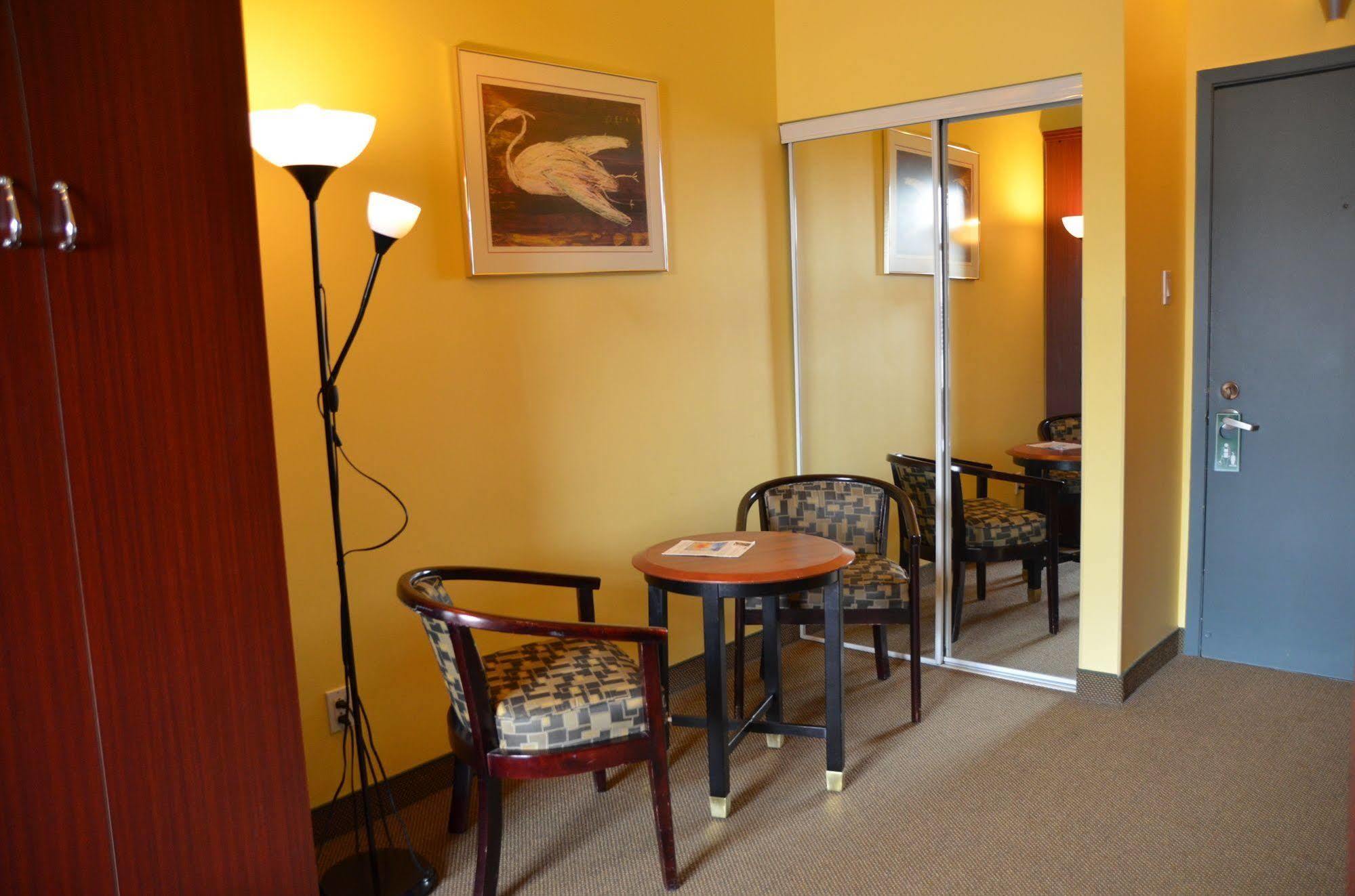 Anne Ma Soeur Anne Hotel Studio Montréal Exterior foto